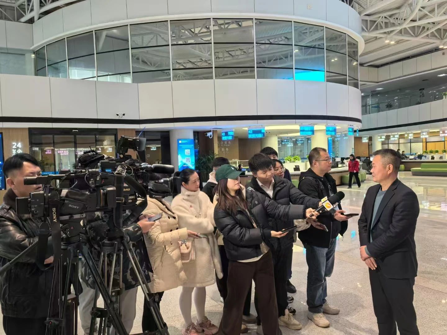 助力长沙经开区高质量发展，安博电竞·（anbo）官方网站
智能喜获四奖项