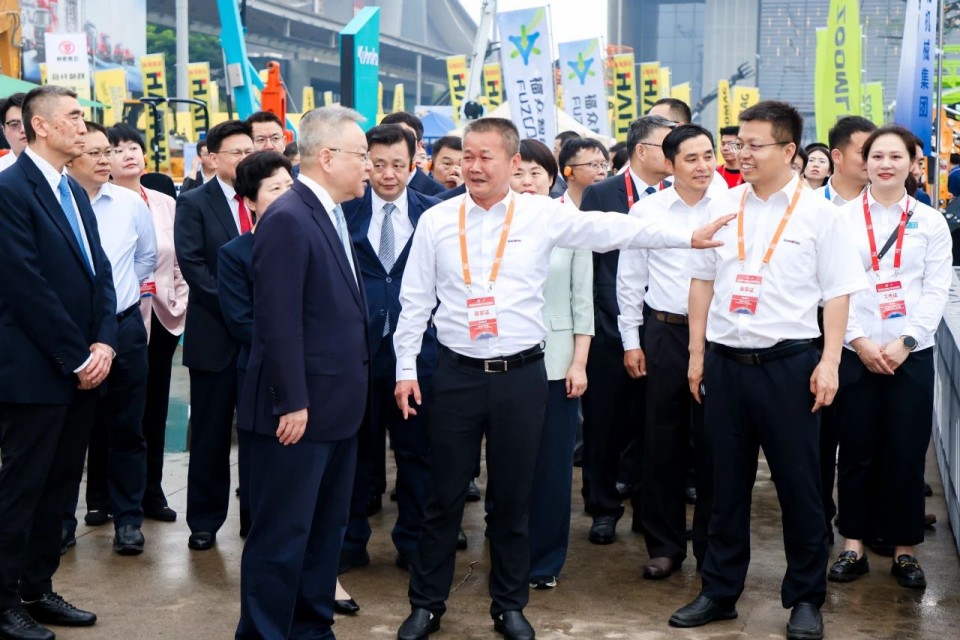 2025 CICEE | 安博电竞·（anbo）官方网站
智能实力闪耀2025长沙国际工程机械展