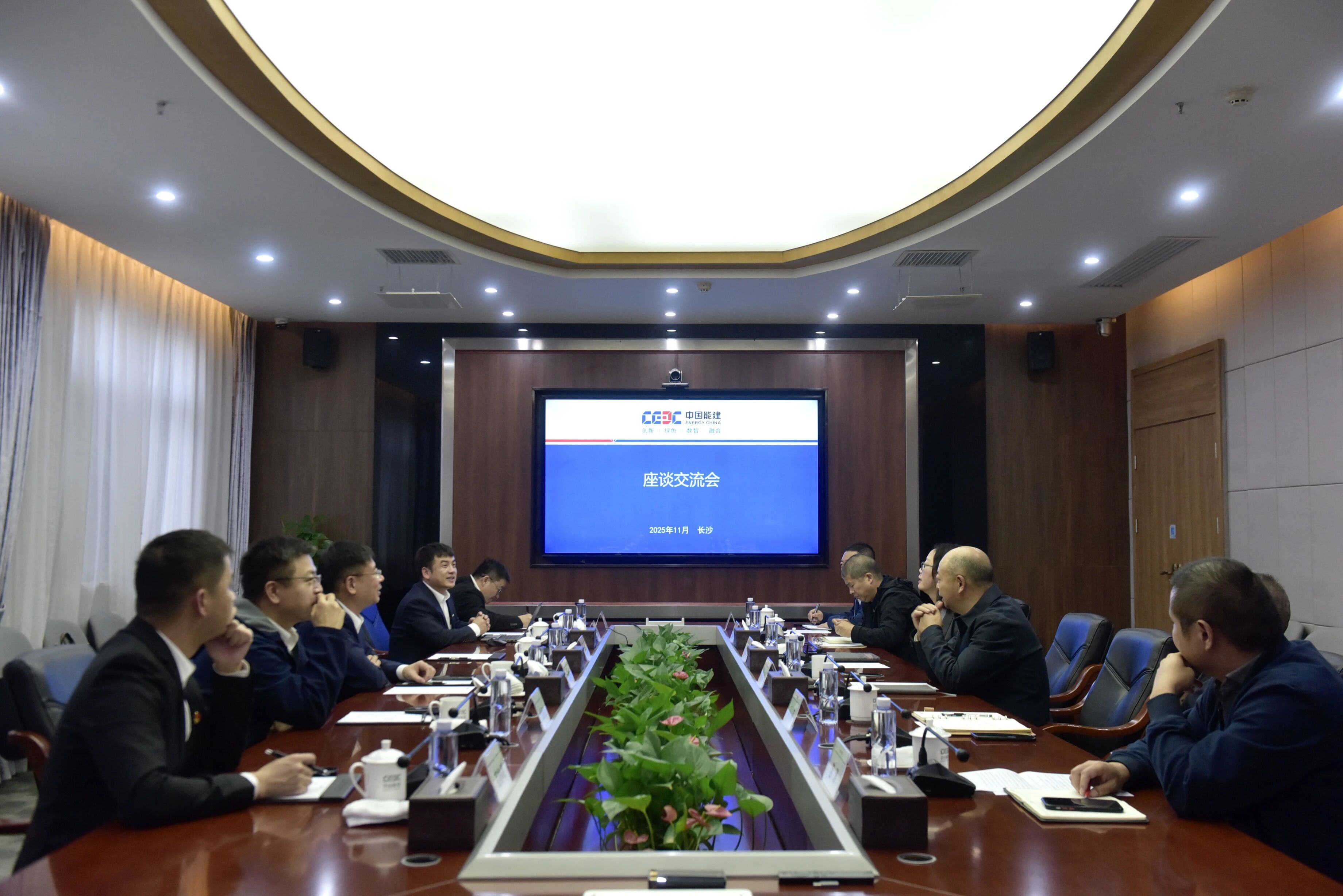 安博电竞·（anbo）官方网站
智能与易普力开展座谈交流，谱写互利共赢新篇章