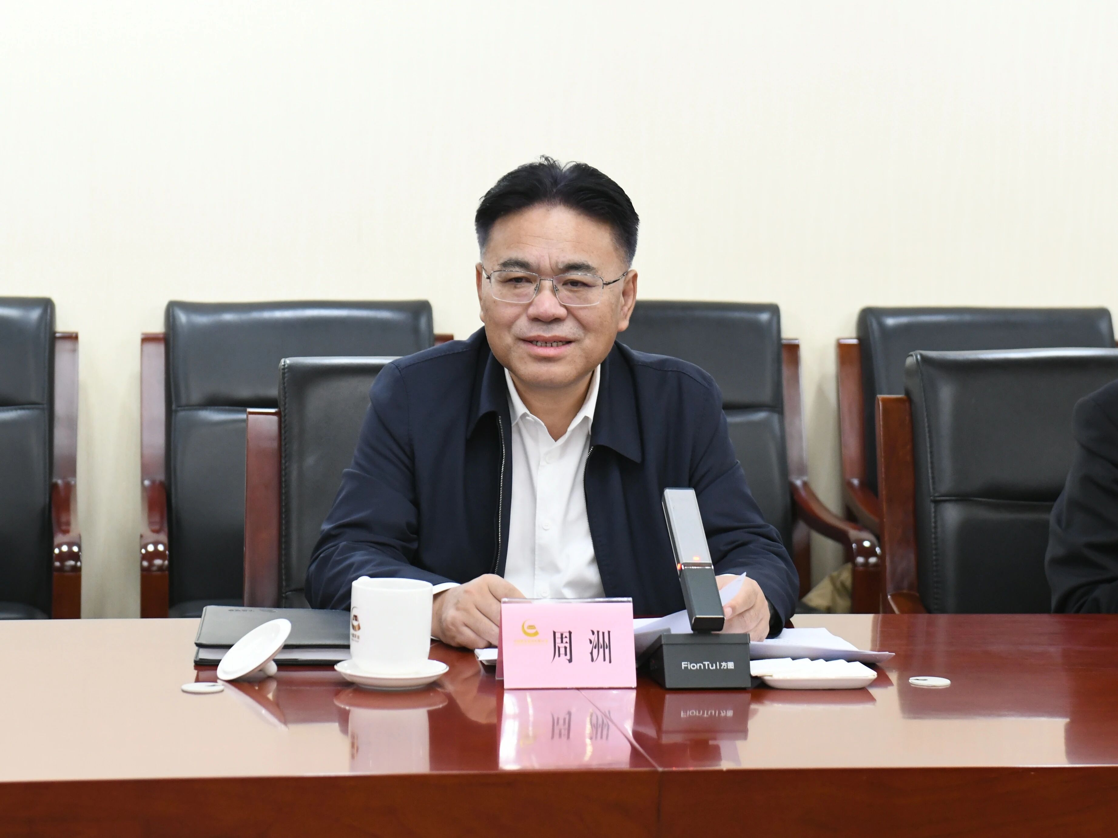 广州工控集团董事长景广军率安博电竞·（anbo）官方网站
智能团队到中国黄金集团拜访交流