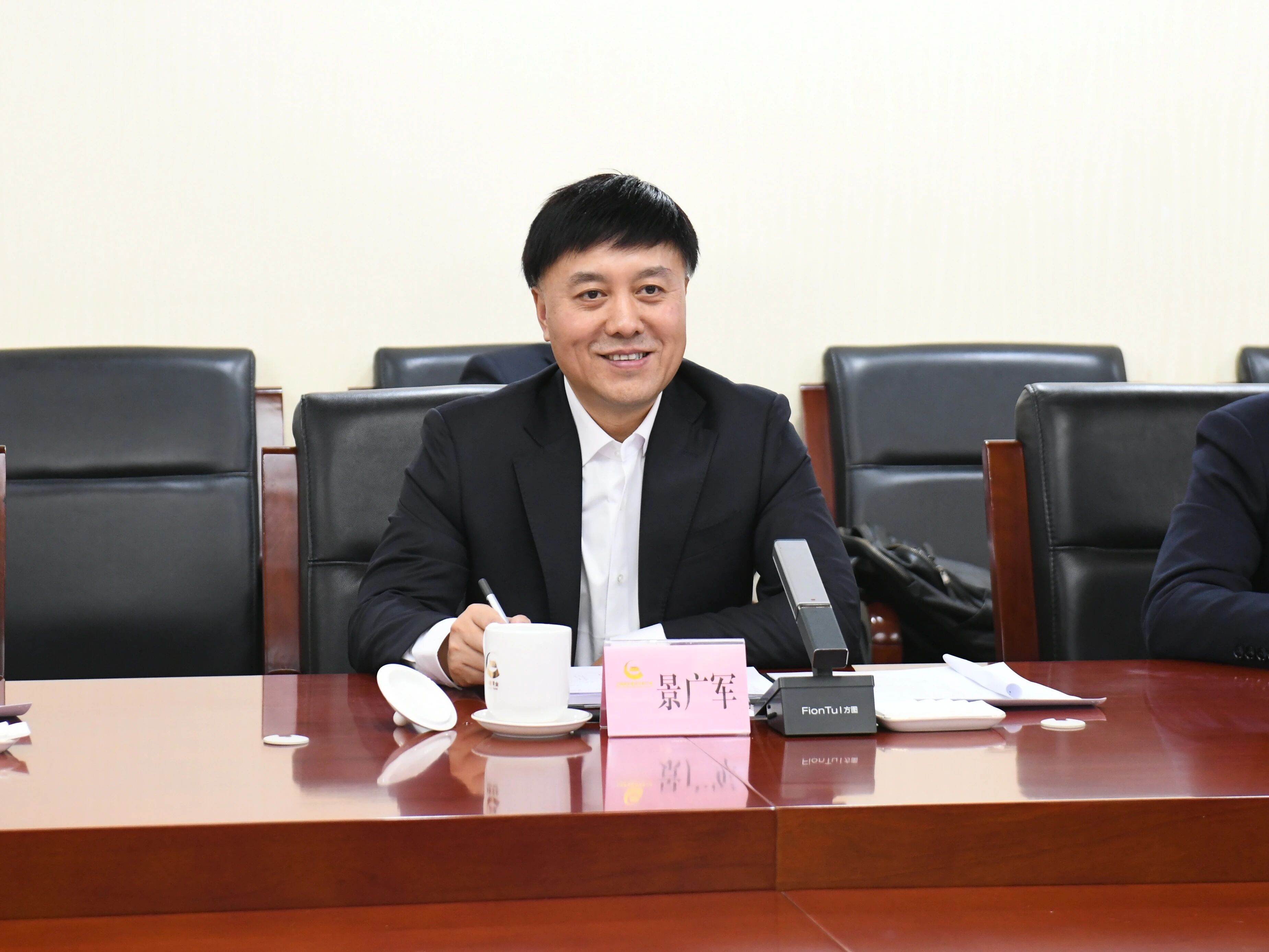 广州工控集团董事长景广军率安博电竞·（anbo）官方网站
智能团队到中国黄金集团拜访交流