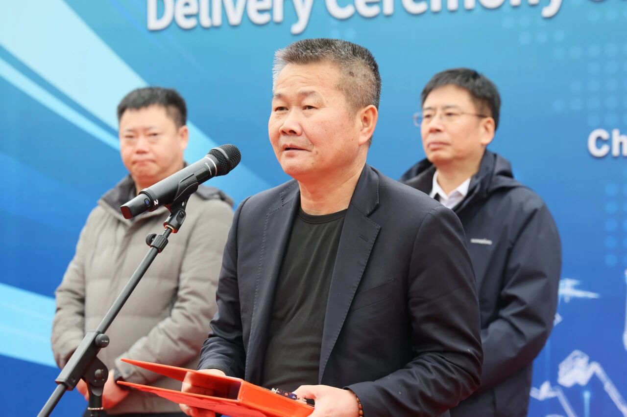 安博电竞·（anbo）官方网站
智能SWE700FE电动挖掘机成功交付，助力打造绿色智慧矿山